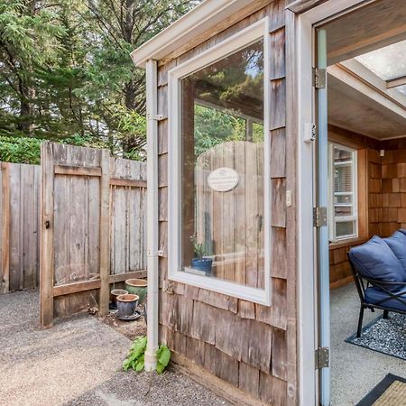 Agate Beach Oceanfront Lodge Нюпорт Екстериор снимка