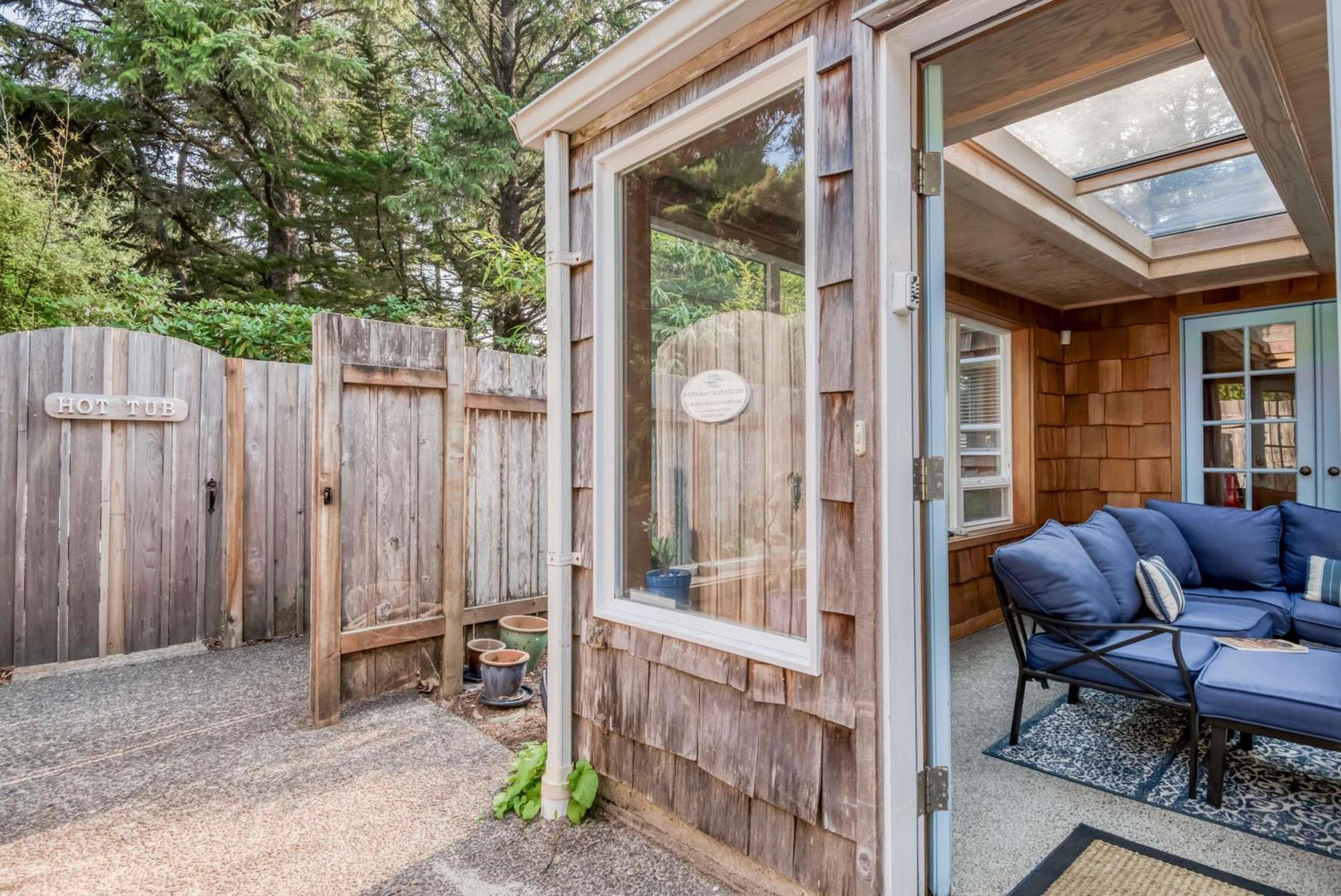 Agate Beach Oceanfront Lodge Нюпорт Екстериор снимка